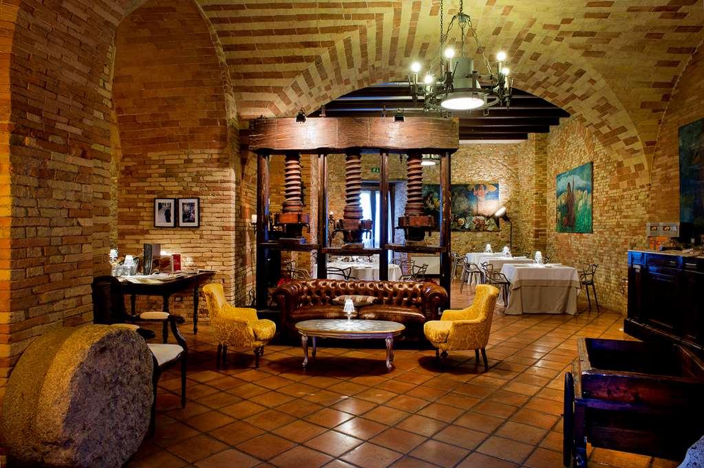 Hotel Castello Chiola Dimora Storica Loreto Aprutino Restaurant foto